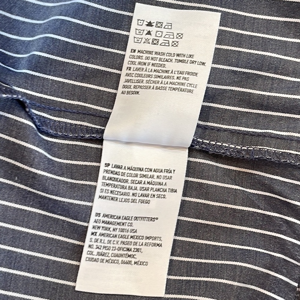 🎈AMERICAN EAGLE off shoulder striped embroidered floral top Size XS - Picture 9 of 16
